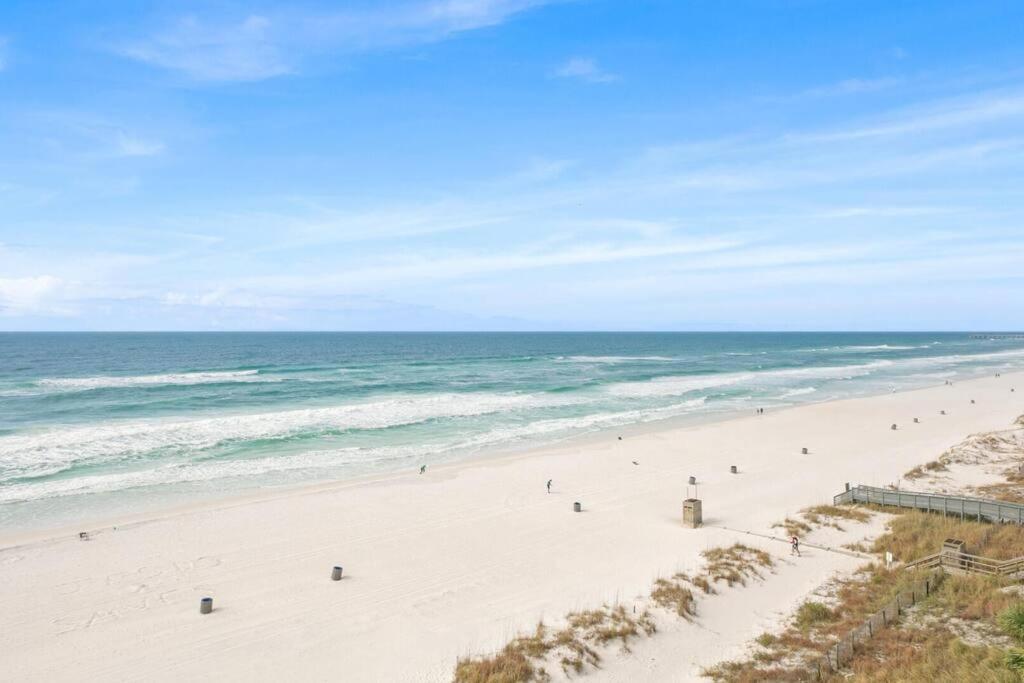 Apartment Beachfront #607 At Majestic *
